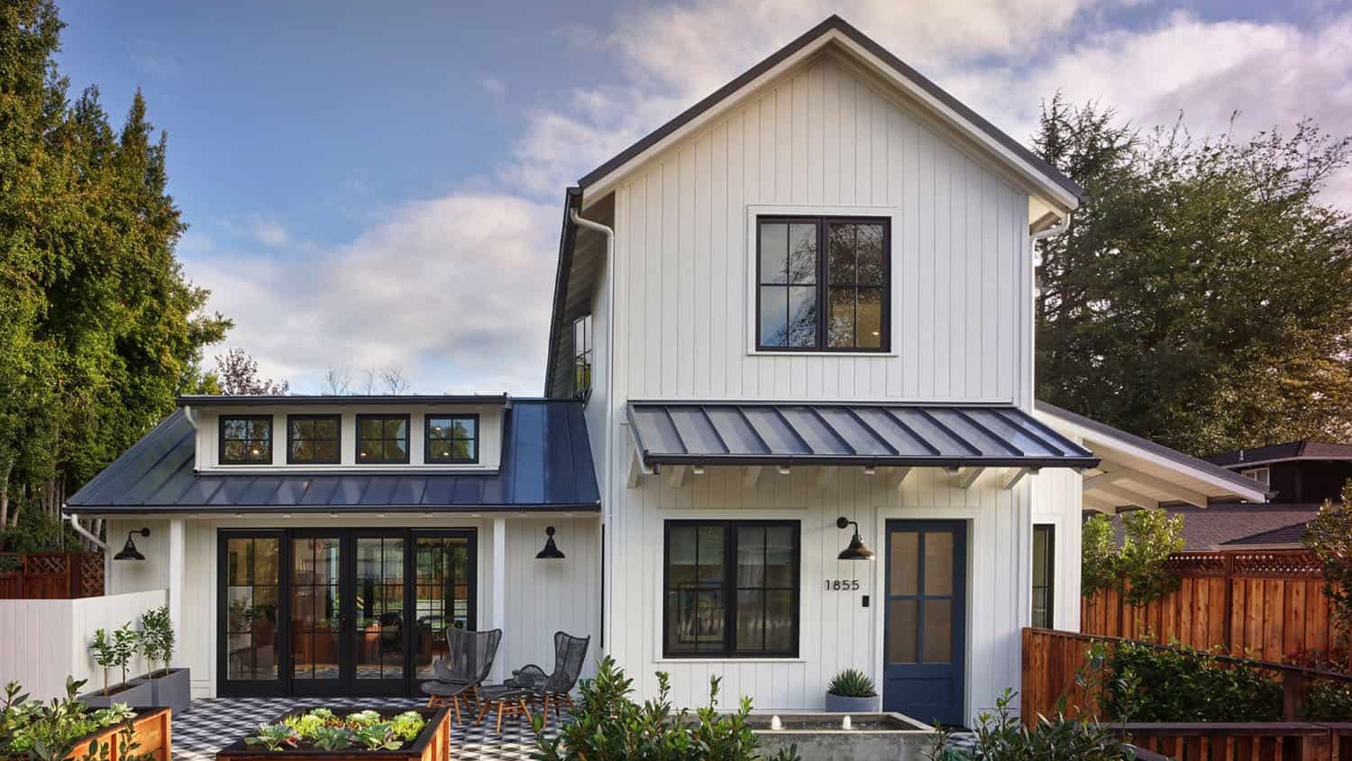 Alabama suburban family home with landscaping