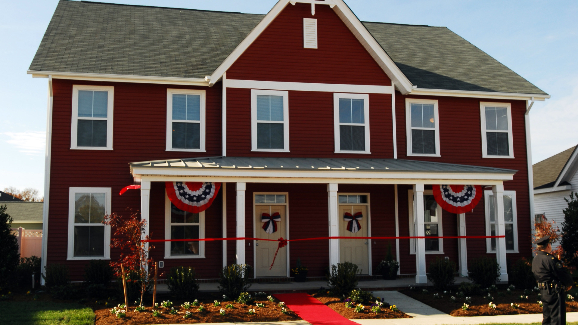 Arizona veteran family celebrating home purchase